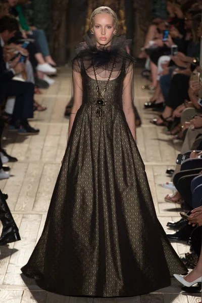 Look 33